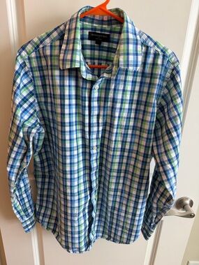 Banana Republic Men’s Green and Blue Plaid Long-Sleeve Button-Up Shirt Soft Wash